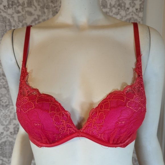 Victoria's Secret Red & Pink underlayer Lace Plunge Bra 34B - Picture 1 of 7